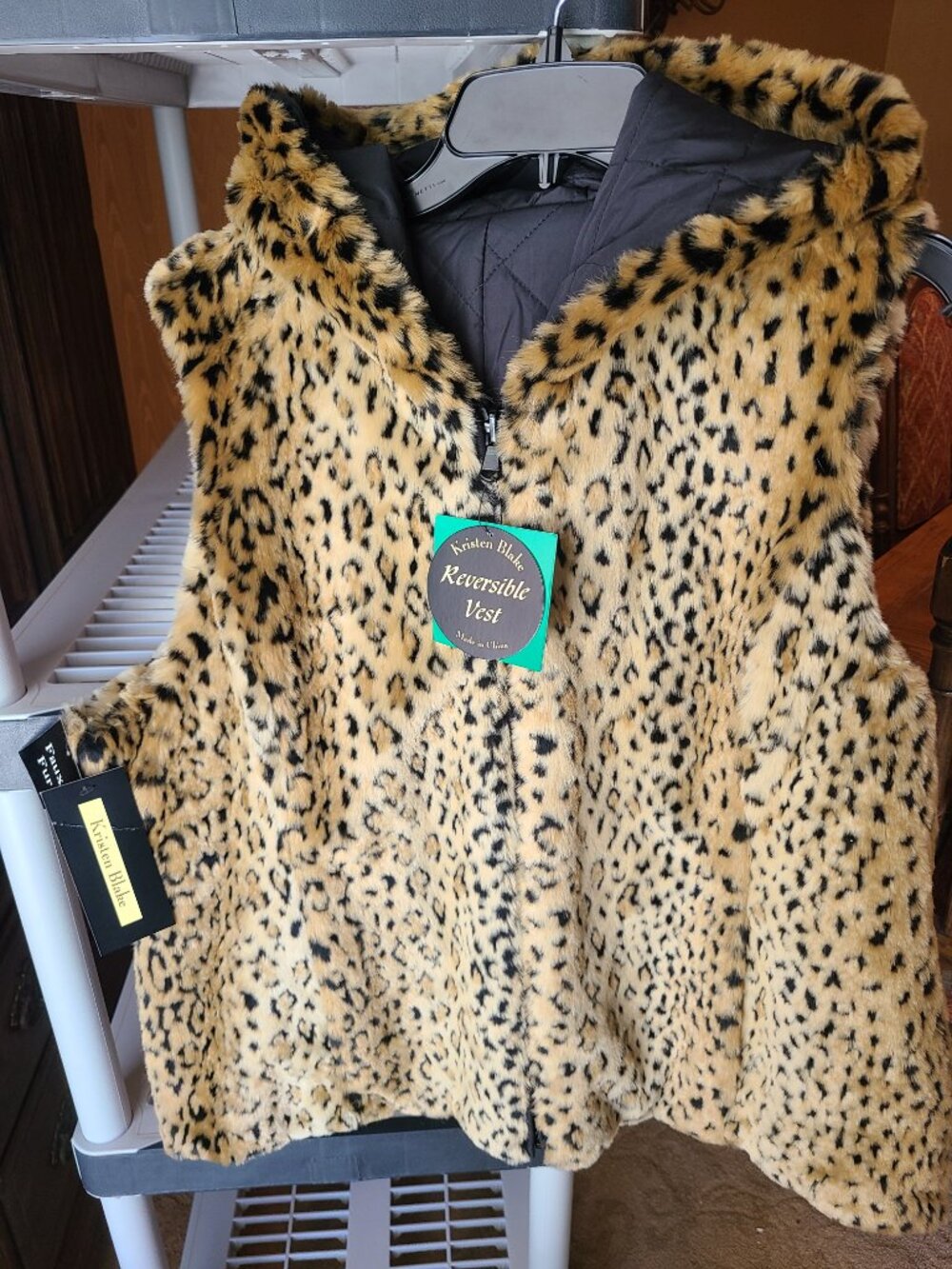 NWT Kristen Blake Faux Fur Reversible Hooded Vest Leopard / Black XL - Picture 2 of 6